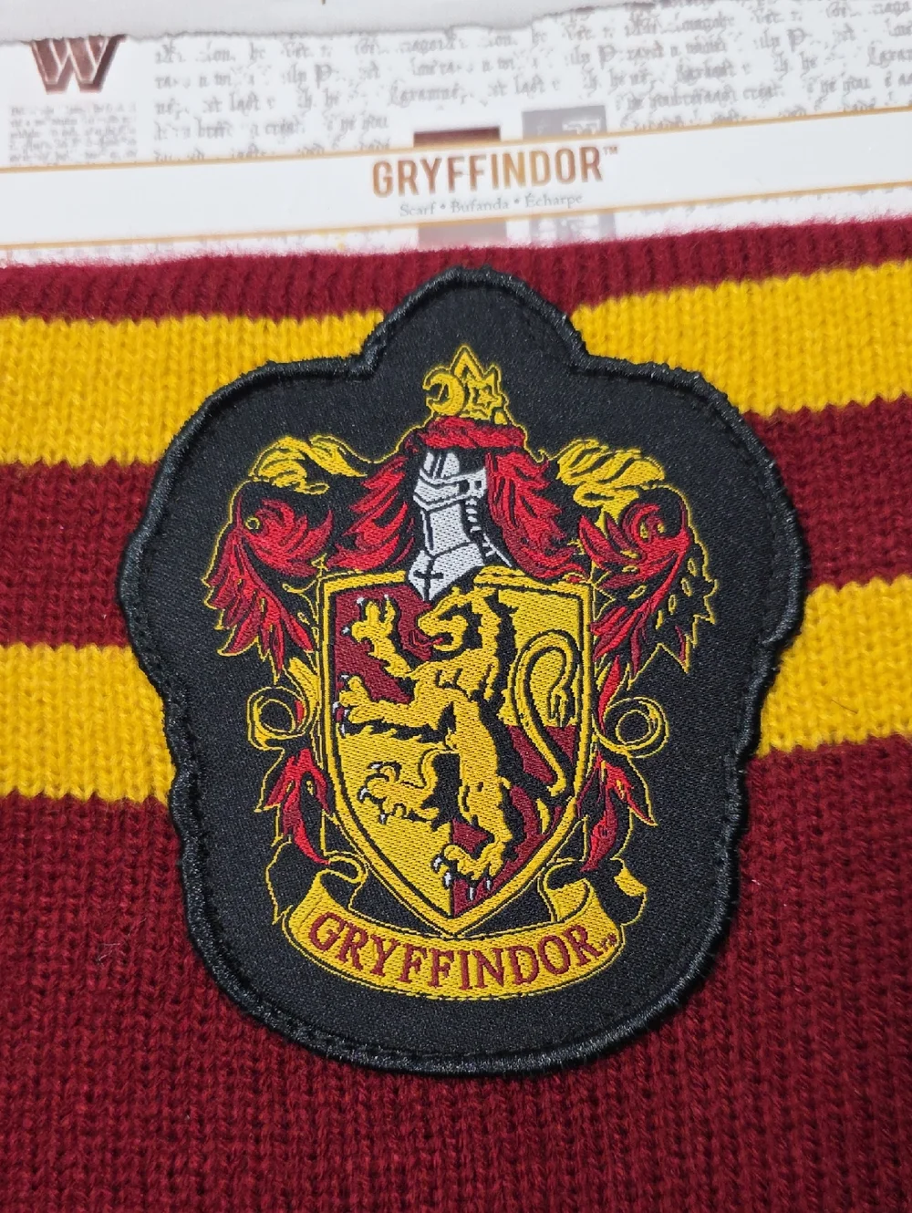 Warner Bros. Gryffindor Kids Scarf - Red & Yellow